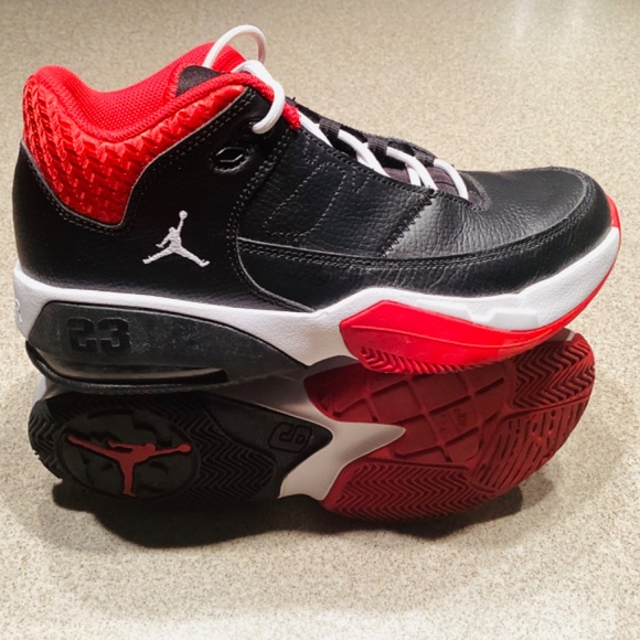 Air Jordan Basketball Shoes - Picture 5 of 6